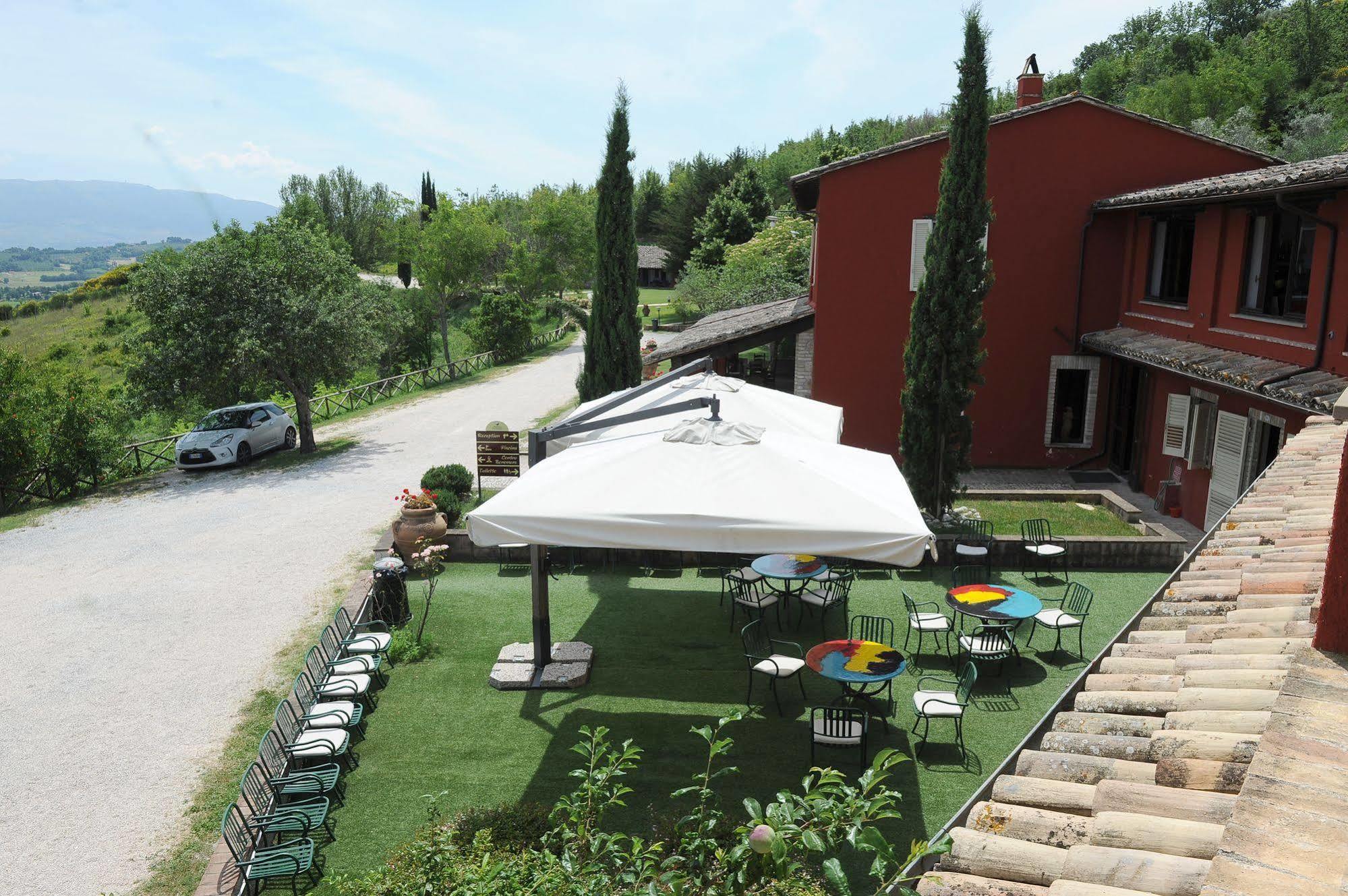 Il Poggio Dei Pettirossi Otel Bevagna Dış mekan fotoğraf